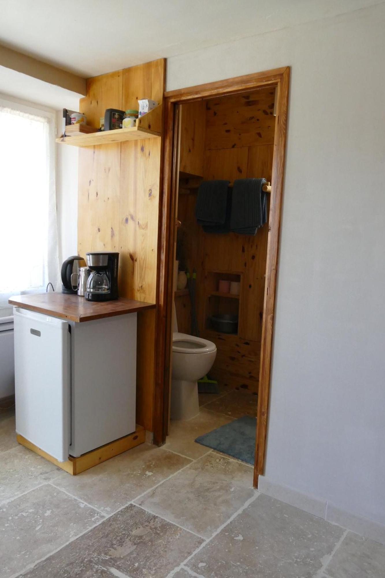 Bed and Breakfast Les Bois Rouges La Rochegiron Exterior foto